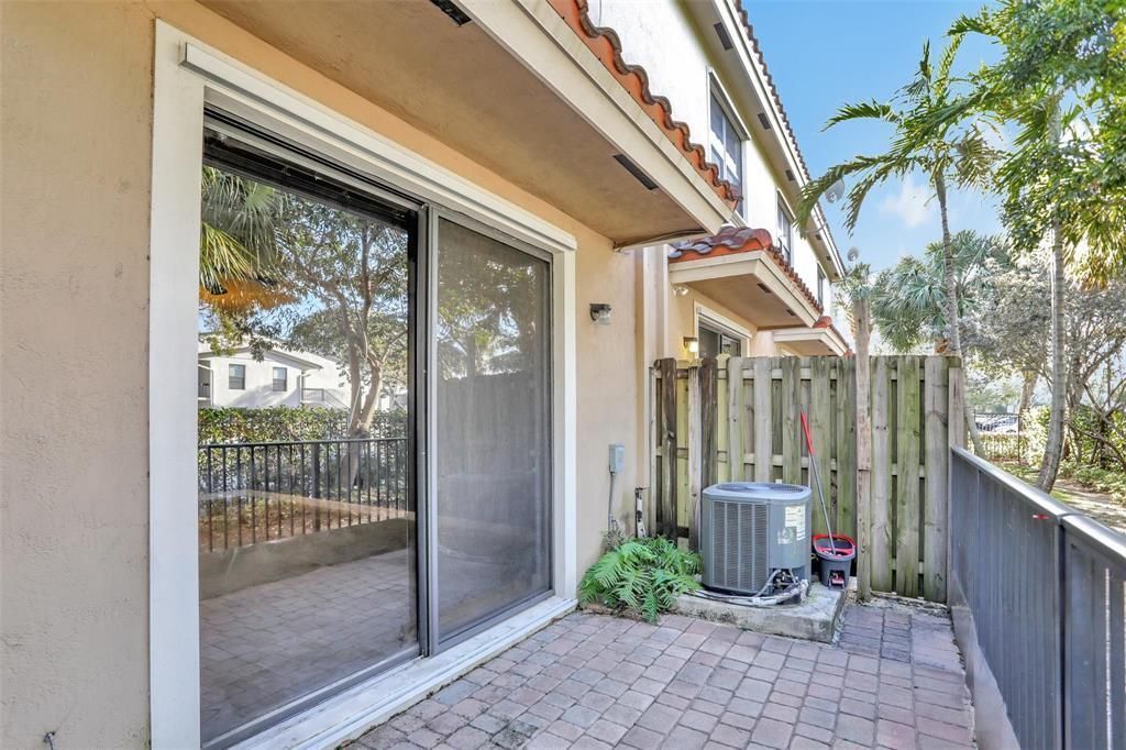 5887 NW 56th Place, Unit 5887, Tamarac, FL 33319 Photo