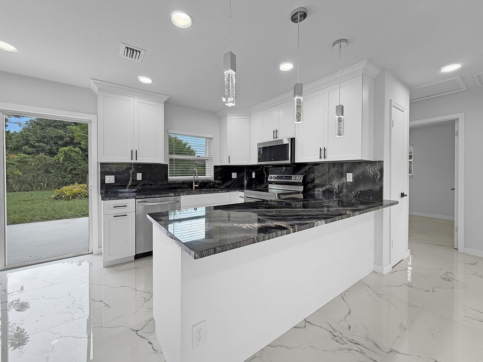 2030 NE 1st Lane, Boynton Beach, FL 33435 Photo