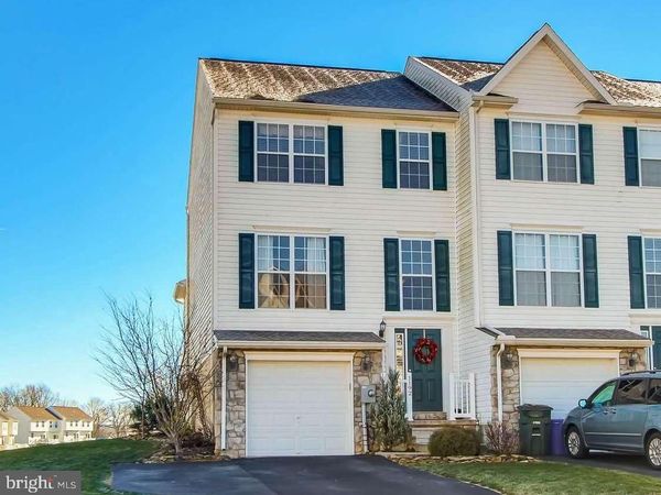 1192 LEDGE DRIVE, YORK, PA 17408
