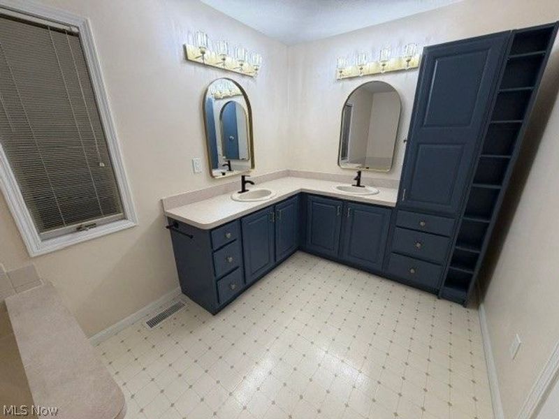 4505 Oakhill Boulevard, Lorain, OH 44053 Photo 12