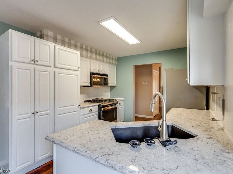 4505 Oakhill Boulevard, Lorain, OH 44053 Photo 20