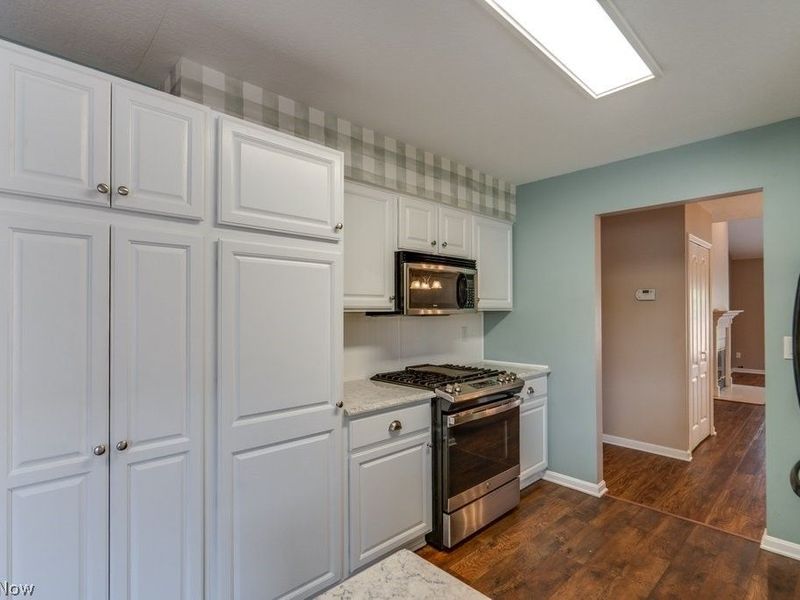 4505 Oakhill Boulevard, Lorain, OH 44053 Photo 21
