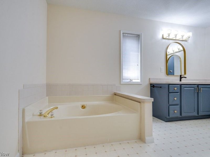 4505 Oakhill Boulevard, Lorain, OH 44053 Photo 28