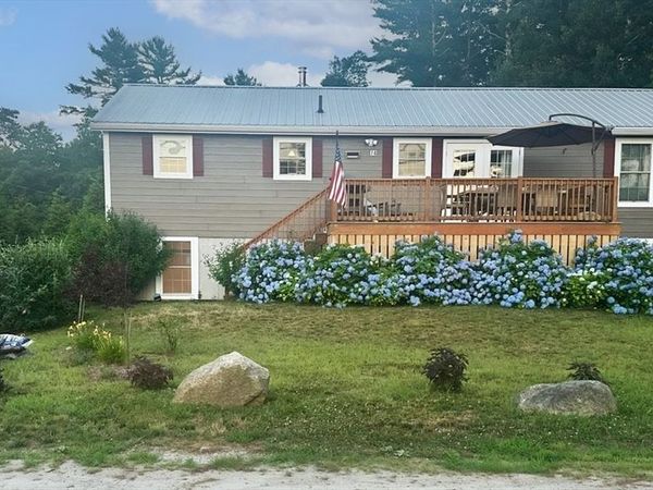 74 Blackmore Pond Cir, Wareham, MA 02576