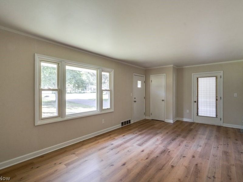 5567 Valley Lane, Solon, OH 44139 Photo 3
