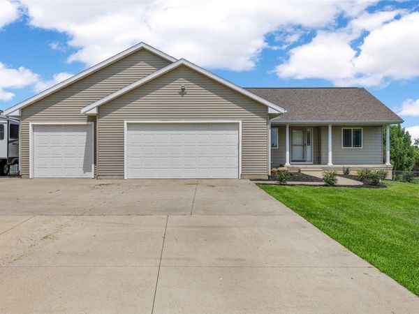 22980 105th Street, Anamosa, IA 52205