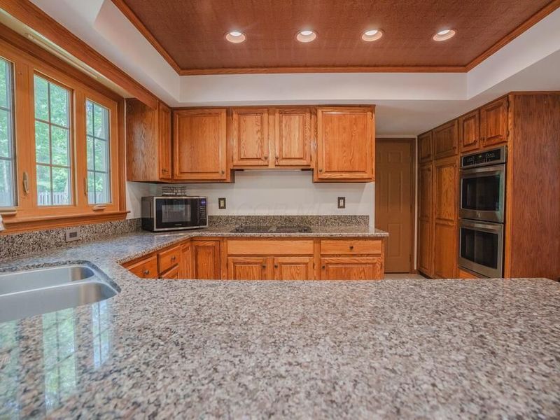 9520 Camelot Street NW, Pickerington, OH 43147 Photo 24