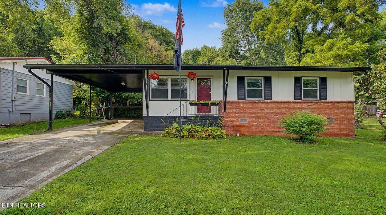 2208 Sylvania Ave, Knoxville, TN 37920 Main Photo