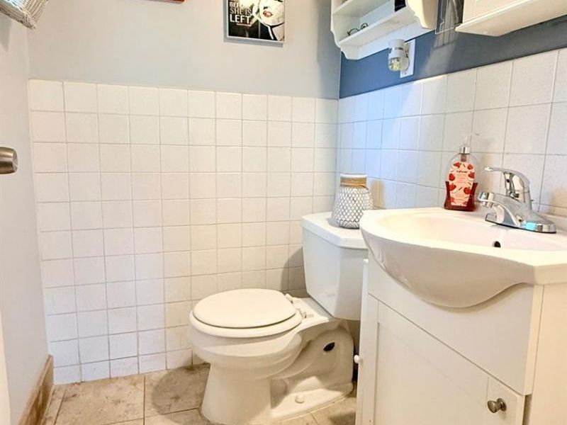 677 Carlsbad Road, Forest Park, OH 45240 Photo 11