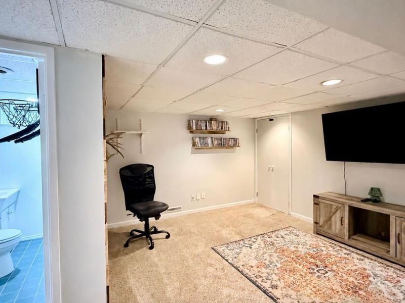 677 Carlsbad Road, Forest Park, OH 45240 Photo 20
