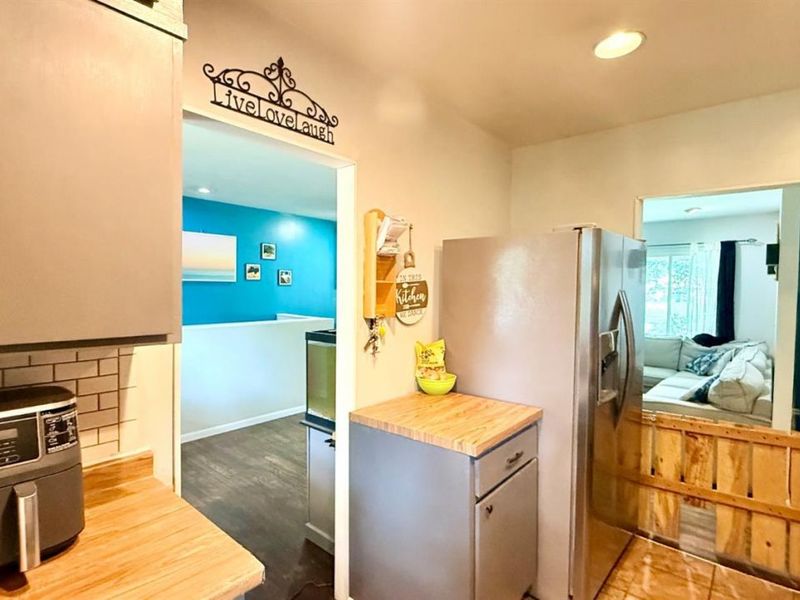 677 Carlsbad Road, Forest Park, OH 45240 Photo 7