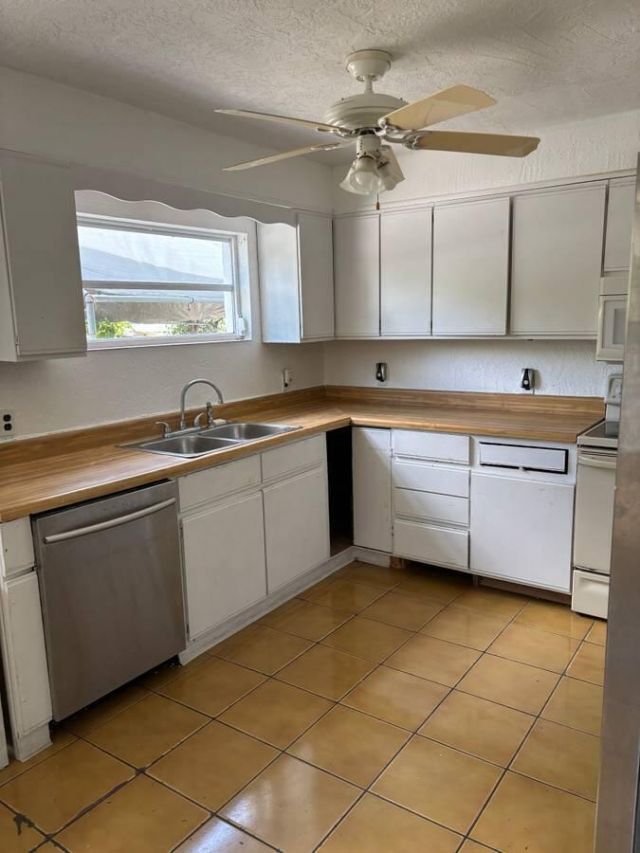 30 Palm Beach Drive, Key Largo, FL 33037 Photo