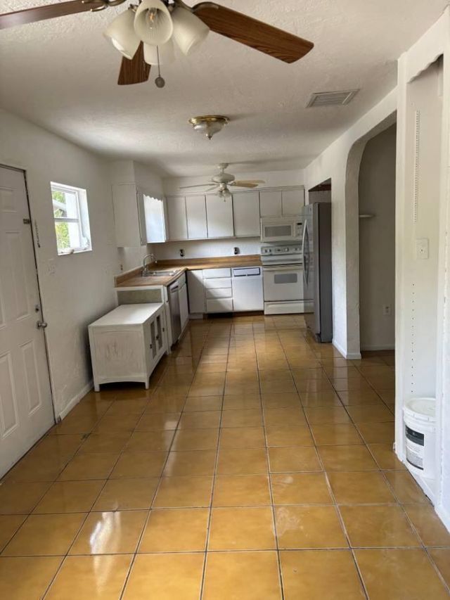 30 Palm Beach Drive, Key Largo, FL 33037 Photo