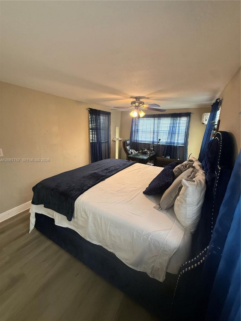 2411 Wiley St, Hollywood, FL 33020 Photo