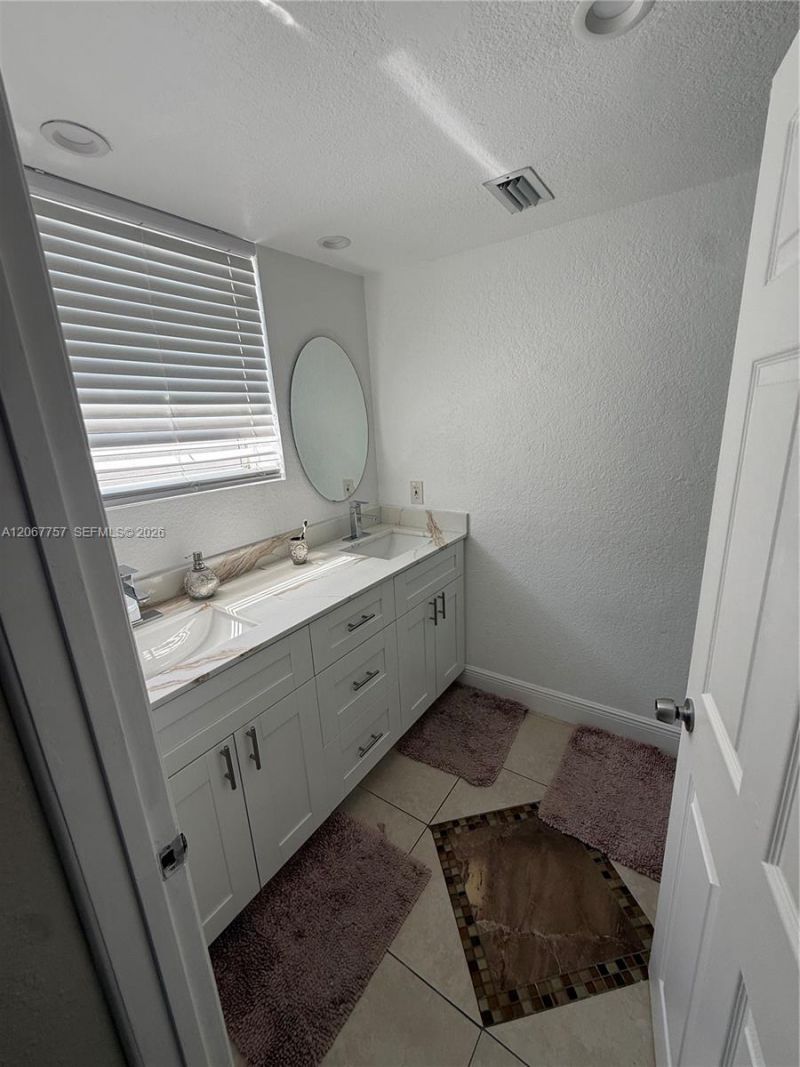 2411 Wiley St, Hollywood, FL 33020 Photo