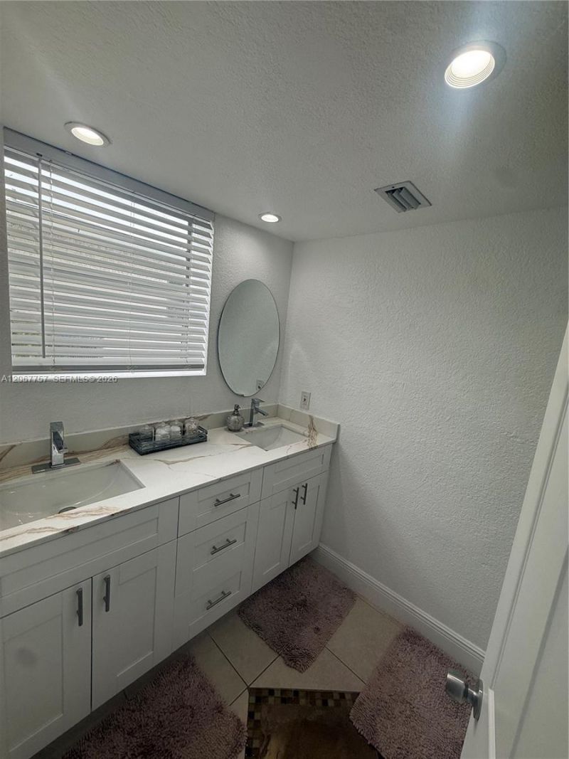 2411 Wiley St, Hollywood, FL 33020 Photo