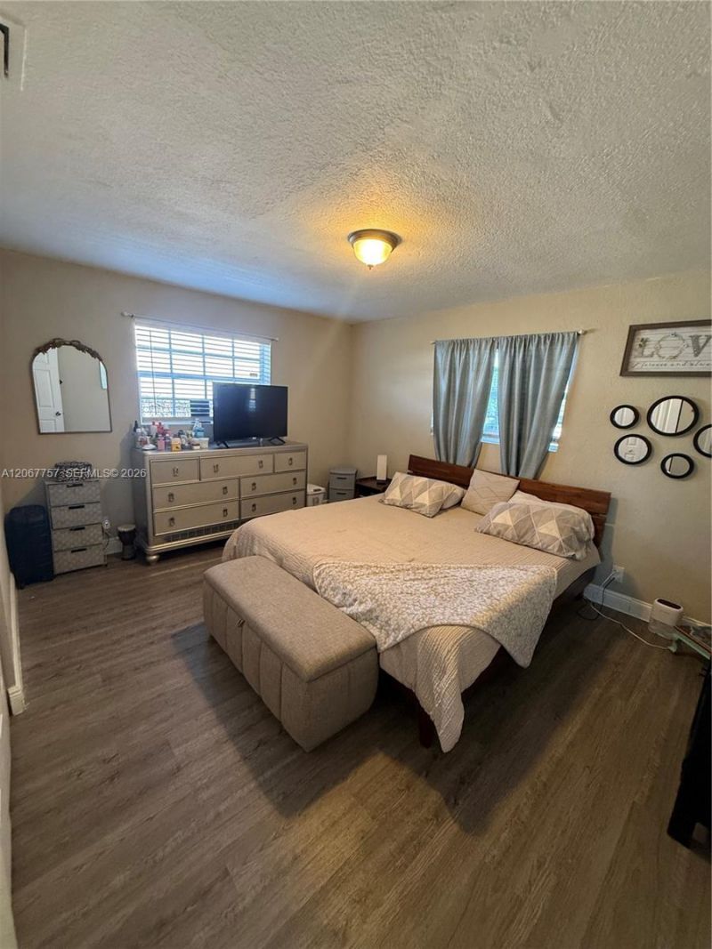 2411 Wiley St, Hollywood, FL 33020 Photo
