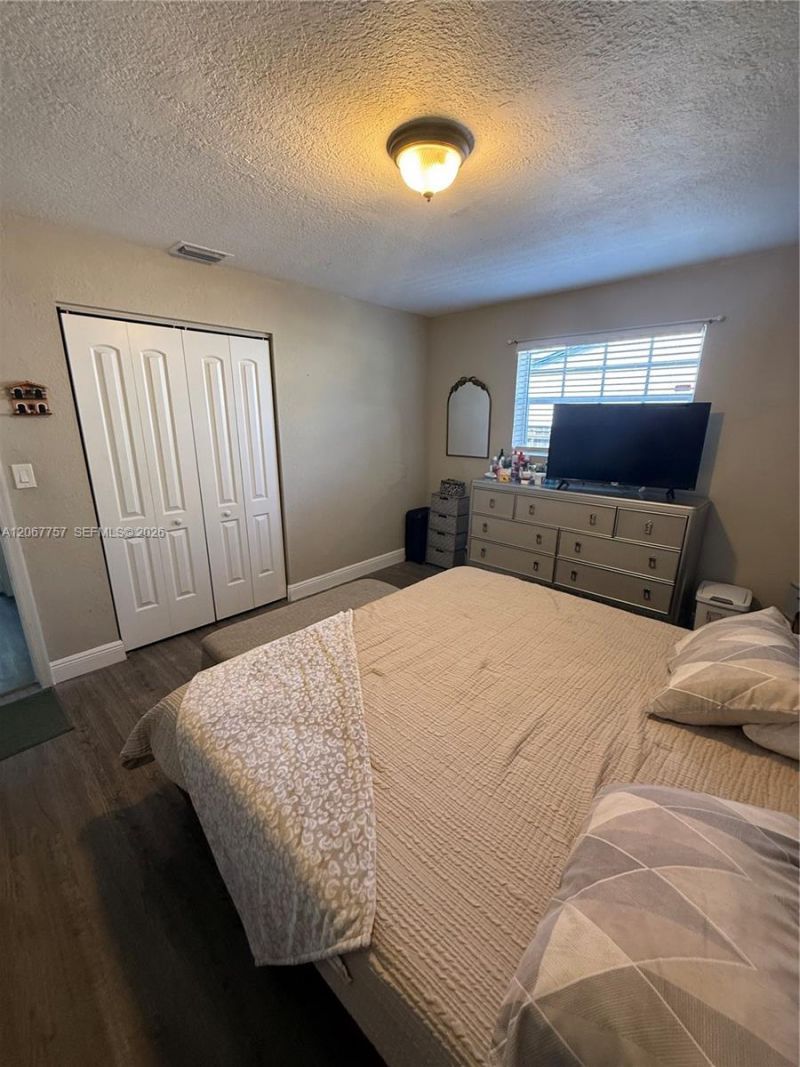 2411 Wiley St, Hollywood, FL 33020 Photo