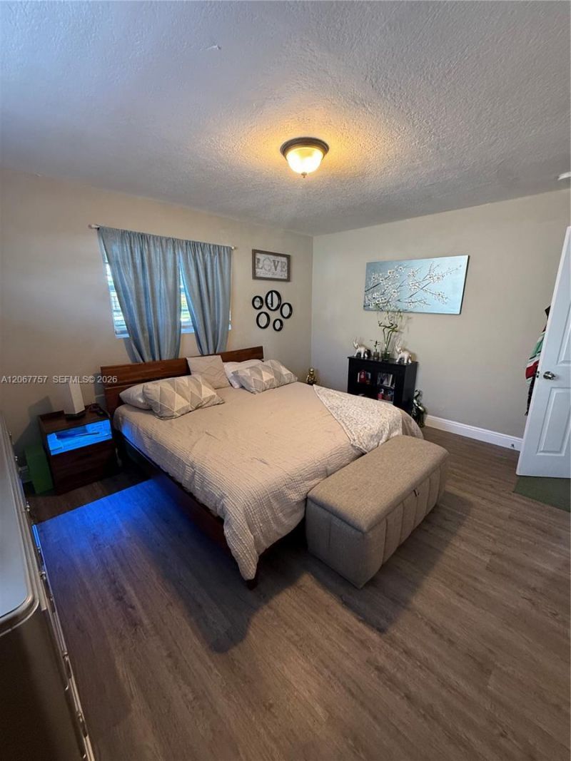 2411 Wiley St, Hollywood, FL 33020 Photo