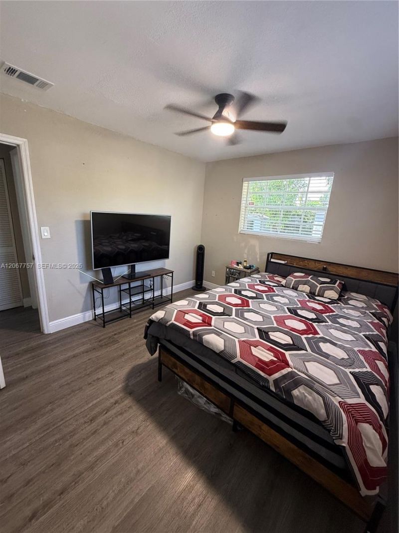 2411 Wiley St, Hollywood, FL 33020 Photo