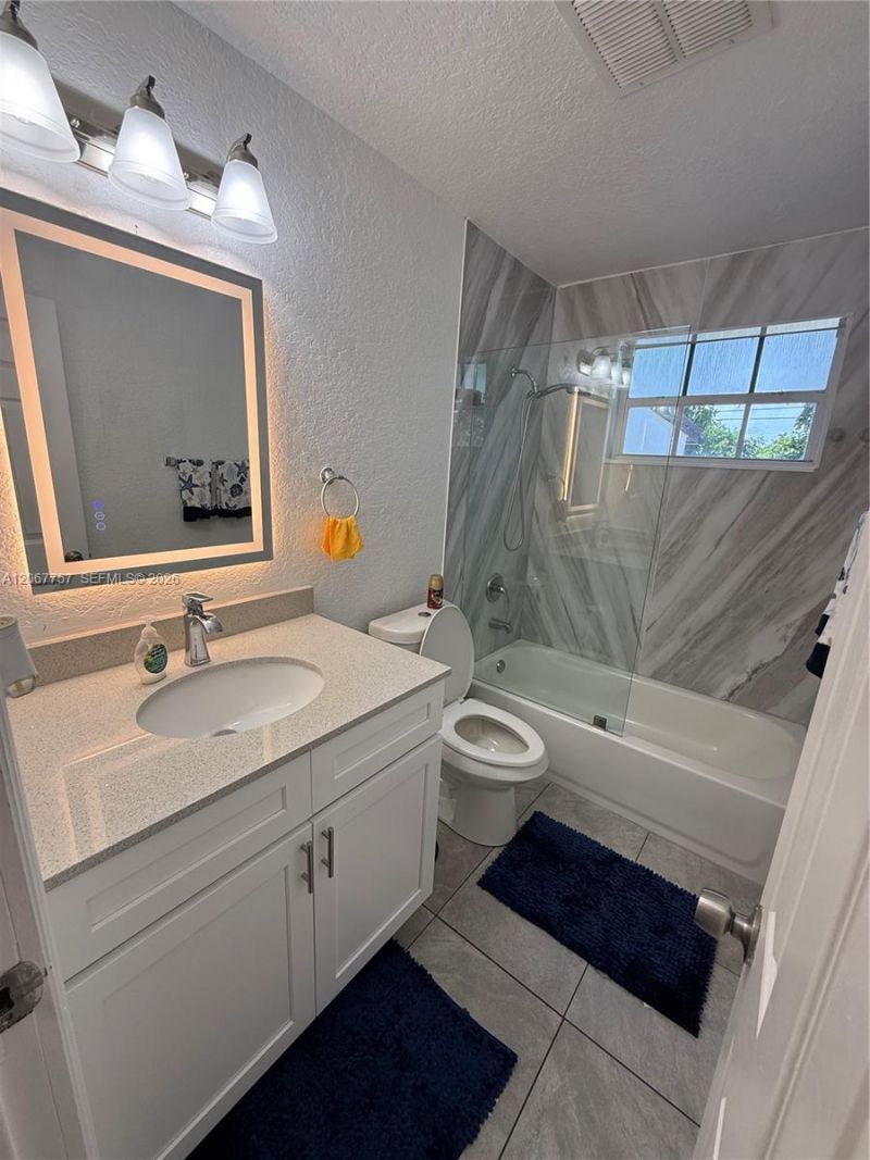 2411 Wiley St, Hollywood, FL 33020 Photo