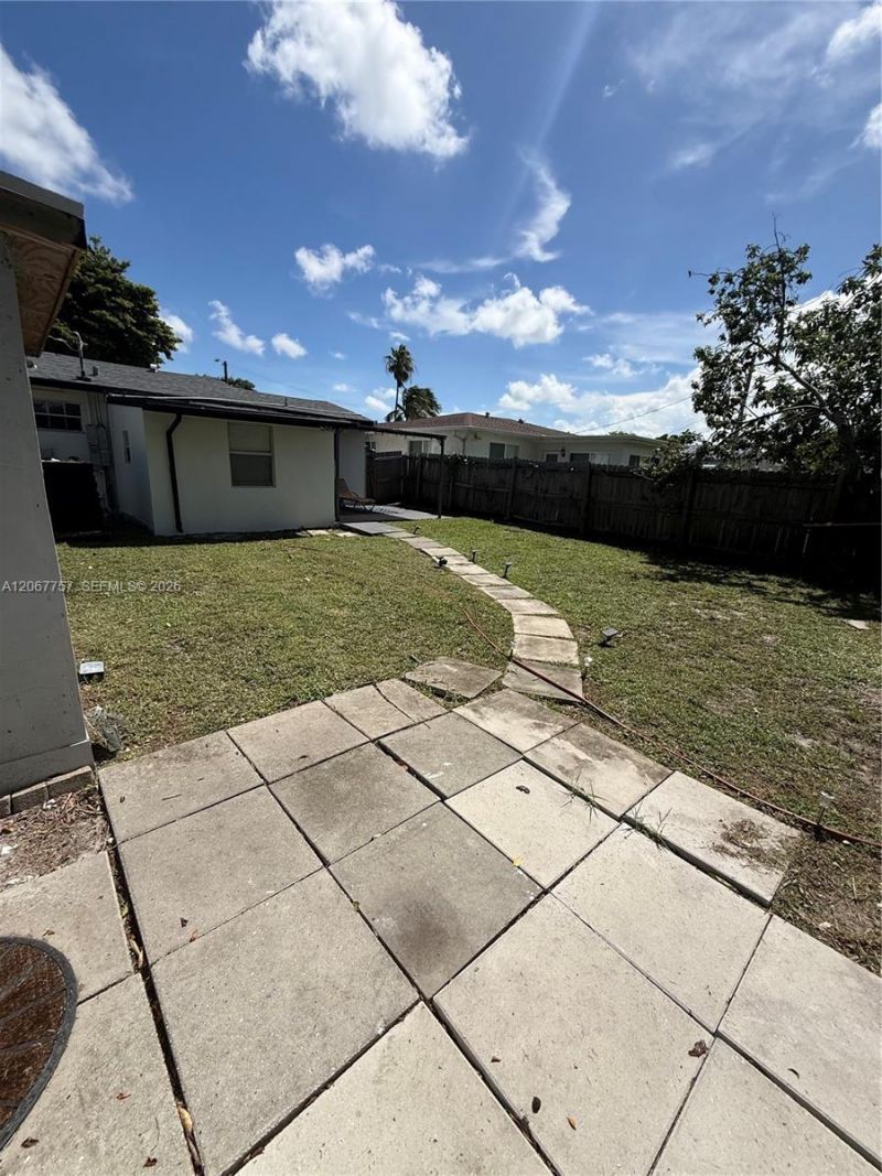 2411 Wiley St, Hollywood, FL 33020 Photo