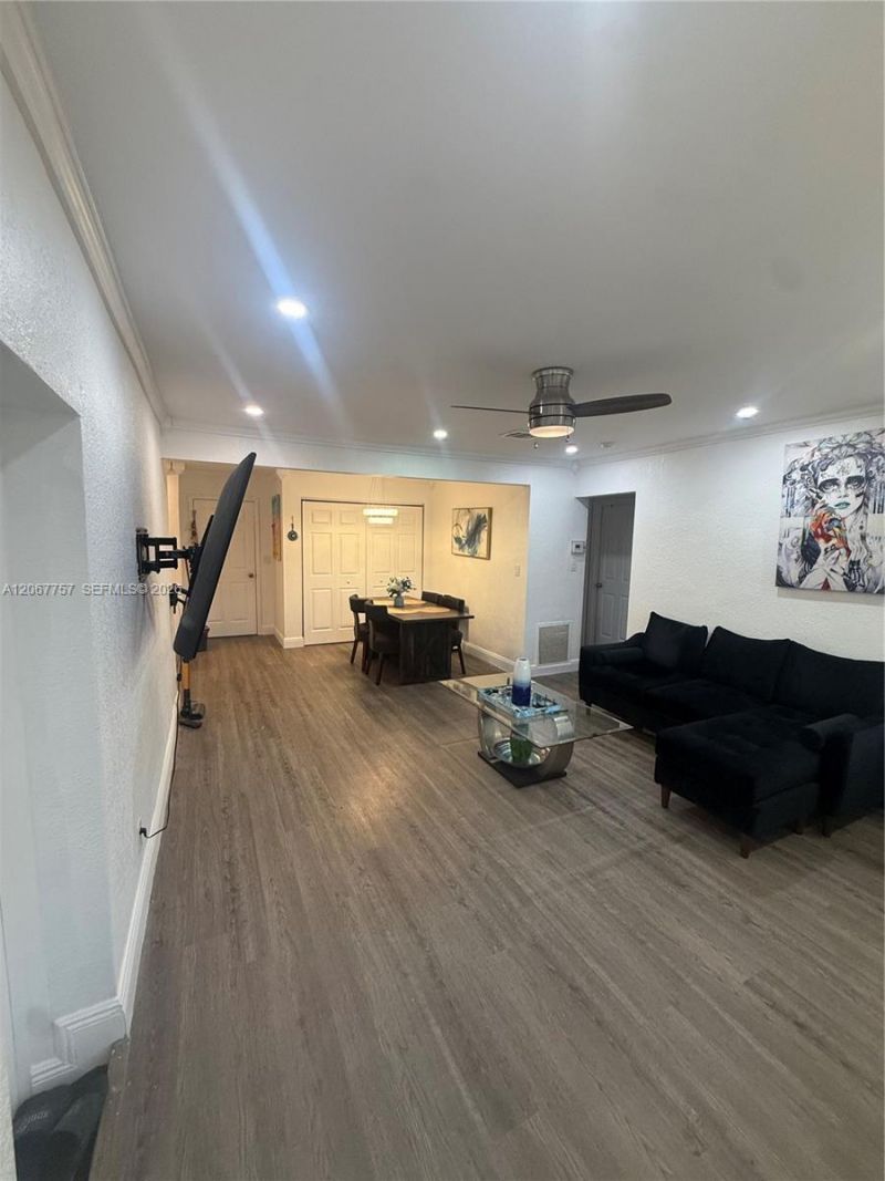 2411 Wiley St, Hollywood, FL 33020 Photo