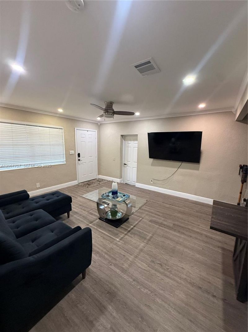 2411 Wiley St, Hollywood, FL 33020 Photo