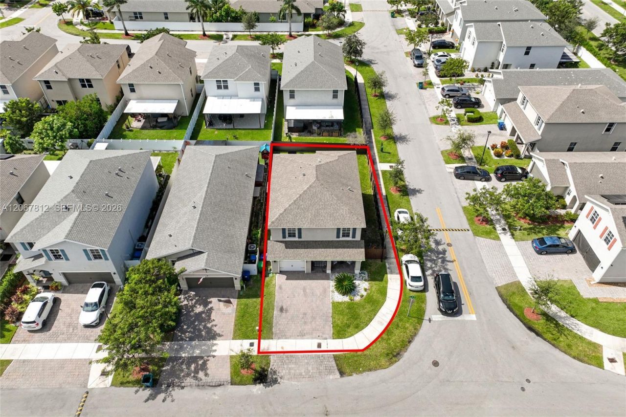 572 NE 6th Pl, Homestead, FL 33034 Photo