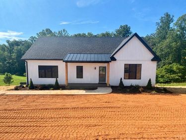 464 Bellview Road, Appomattox, VA 24522