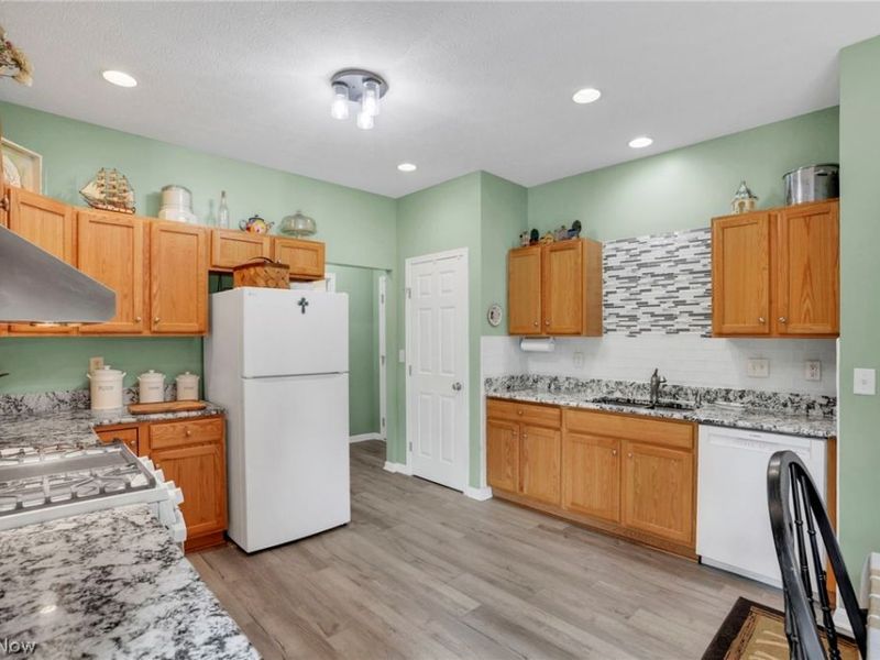 22 Garfield Avenue , New Concord, OH 43762 Photo 13