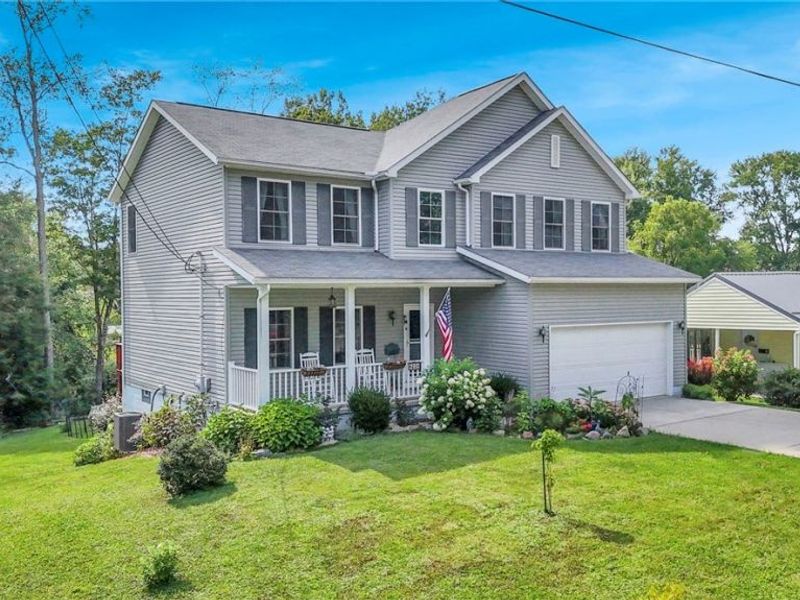 22 Garfield Avenue , New Concord, OH 43762 Photo 3