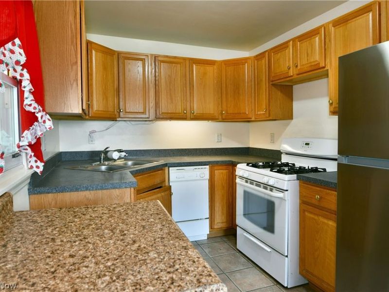 1384 Meadowbrook Avenue SE, Warren, OH 44484 Photo 10