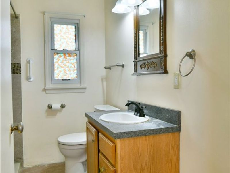 1384 Meadowbrook Avenue SE, Warren, OH 44484 Photo 4
