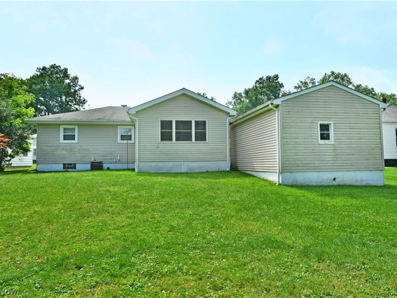 1384 Meadowbrook Avenue SE, Warren, OH 44484 Photo 45