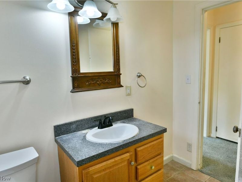 1384 Meadowbrook Avenue SE, Warren, OH 44484 Photo 5