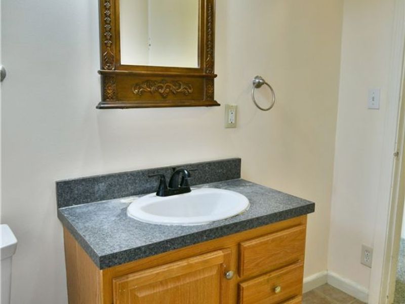 1384 Meadowbrook Avenue SE, Warren, OH 44484 Photo 6