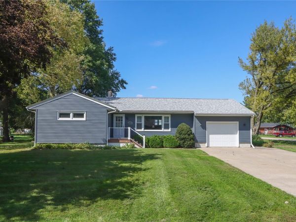 805 31st Avenue, Amana, IA 52203
