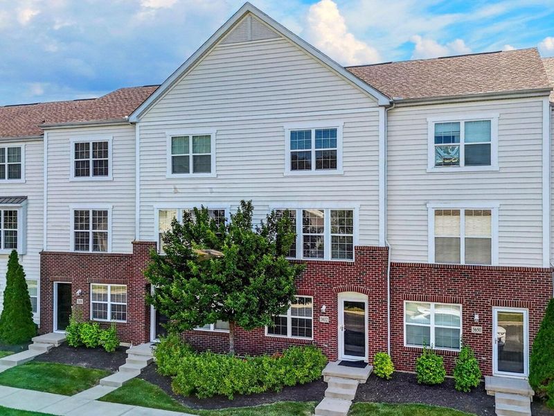 5652 Pittsford Drive , Westerville, OH 43081 Photo 2