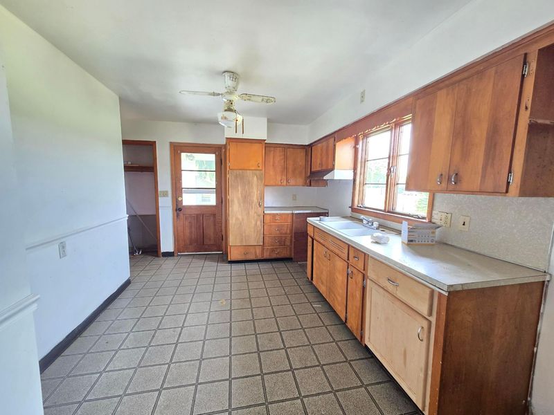 132 Portland Way S, Galion, OH 44833 Photo 18