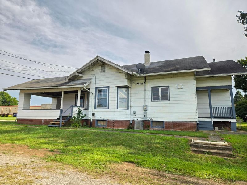 132 Portland Way S, Galion, OH 44833 Photo 4