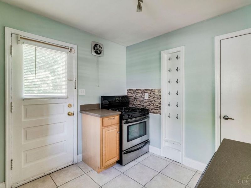 4037 Paxton Avenue, Cincinnati, OH 45209 Photo 15
