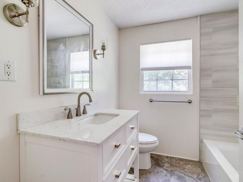 4037 Paxton Avenue, Cincinnati, OH 45209 Photo 22