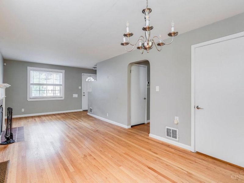 4037 Paxton Avenue, Cincinnati, OH 45209 Photo 8