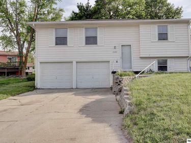 5065 Arcadia Avenue, Omaha, NE 68104