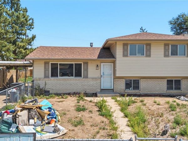 1471 Southmoor Drive , Fountain, CO 80817