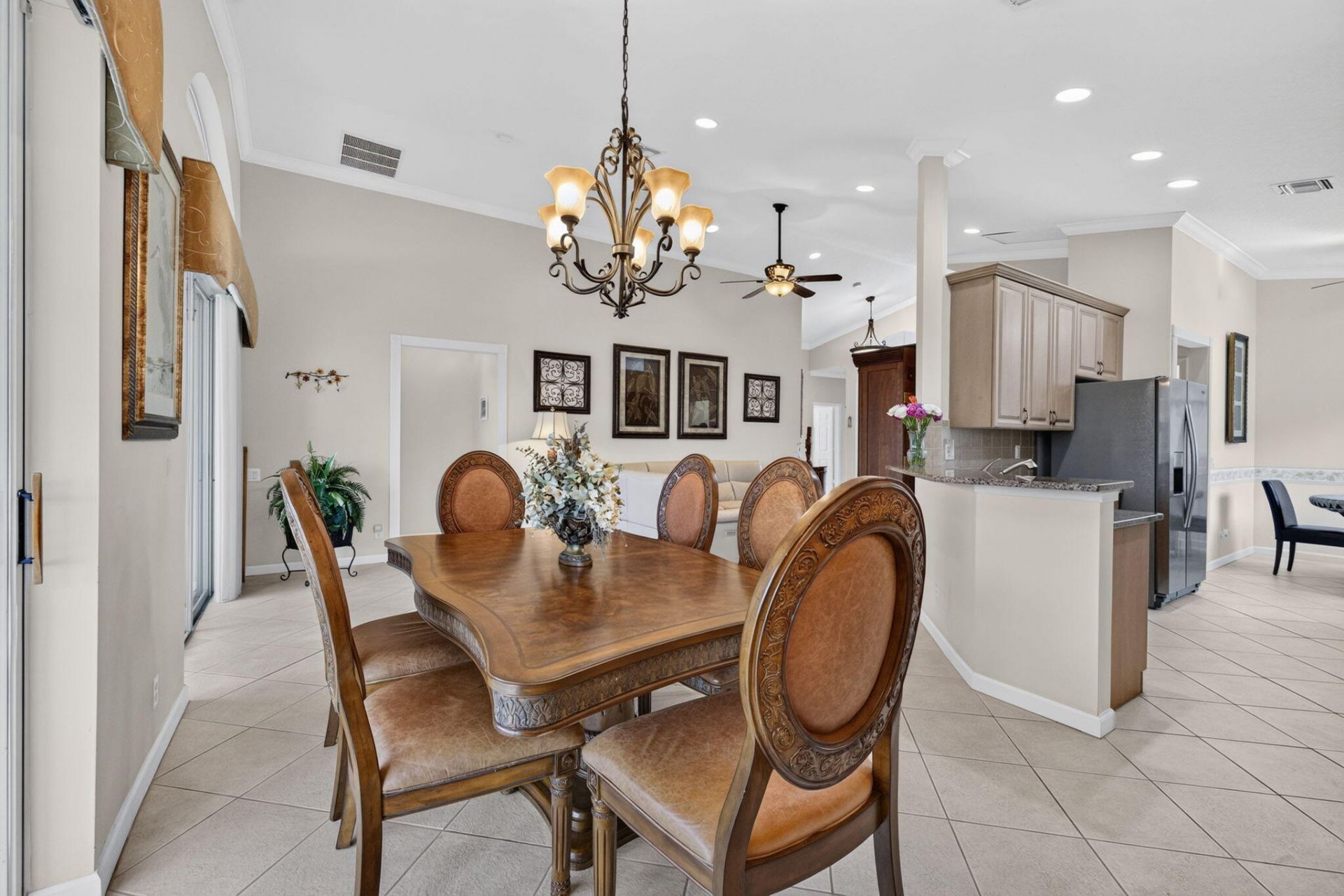 382 NW Springview Loop, Port Saint Lucie, FL 34986 Photo