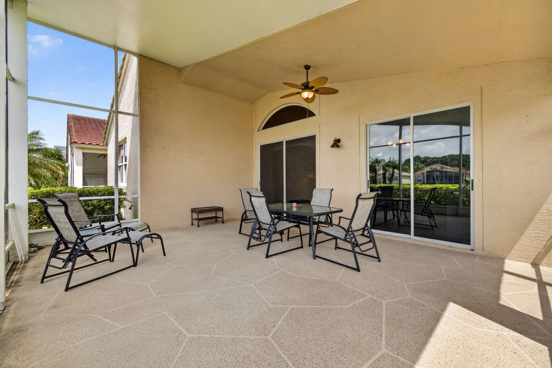 382 NW Springview Loop, Port Saint Lucie, FL 34986 Photo