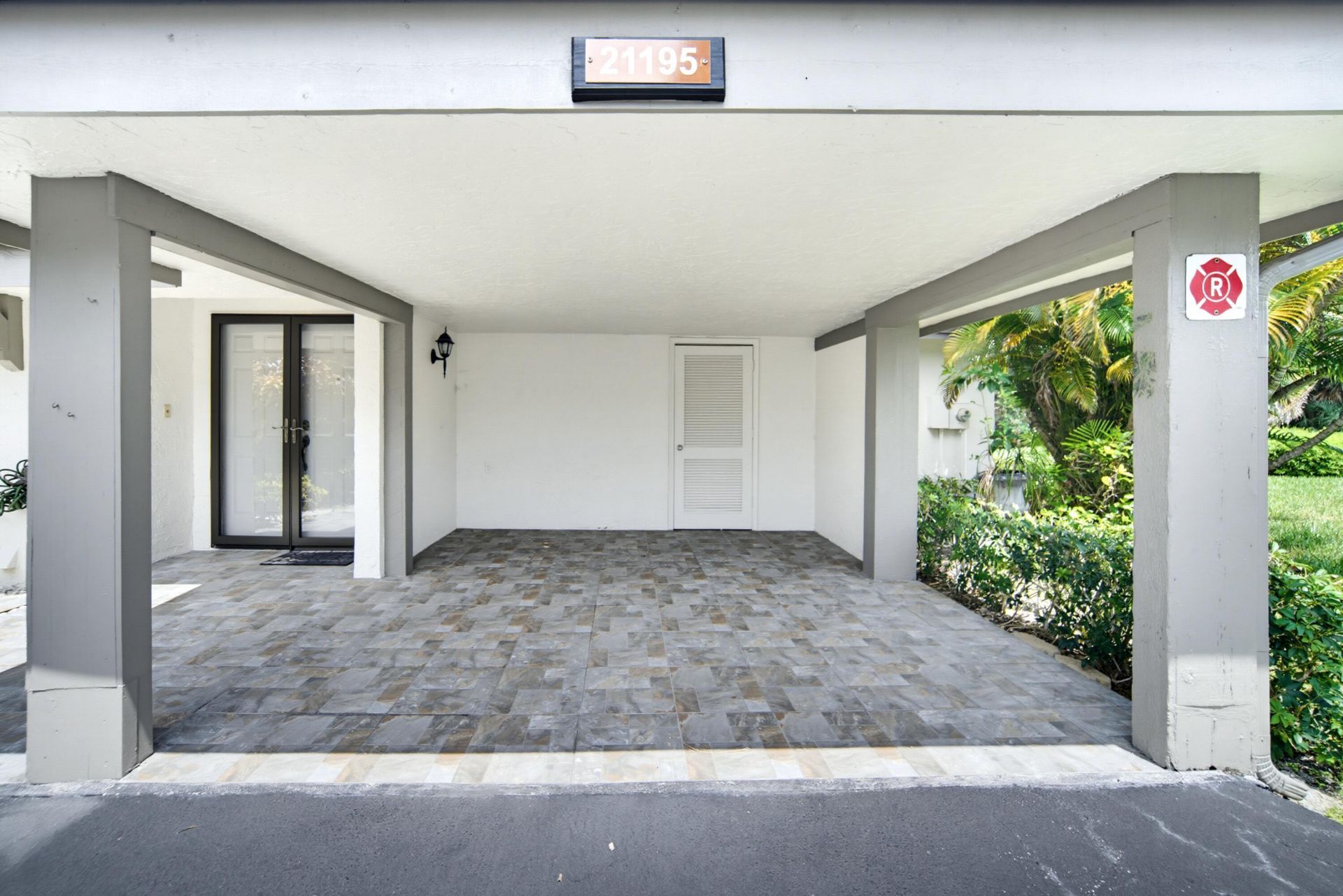 21195 Juego Circle, Unit 16-A, Boca Raton, FL 33433 Photo