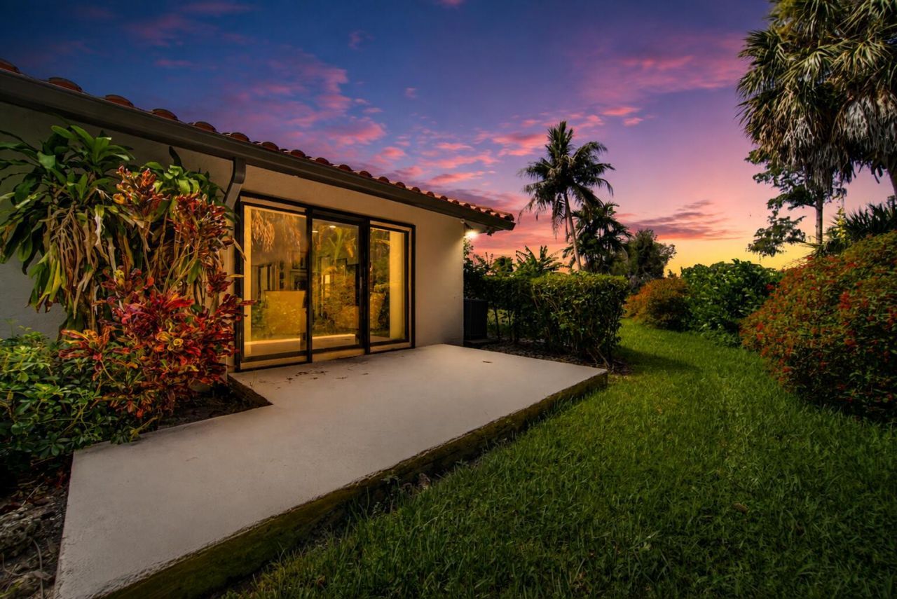 21195 Juego Circle, Unit 16-A, Boca Raton, FL 33433 Photo